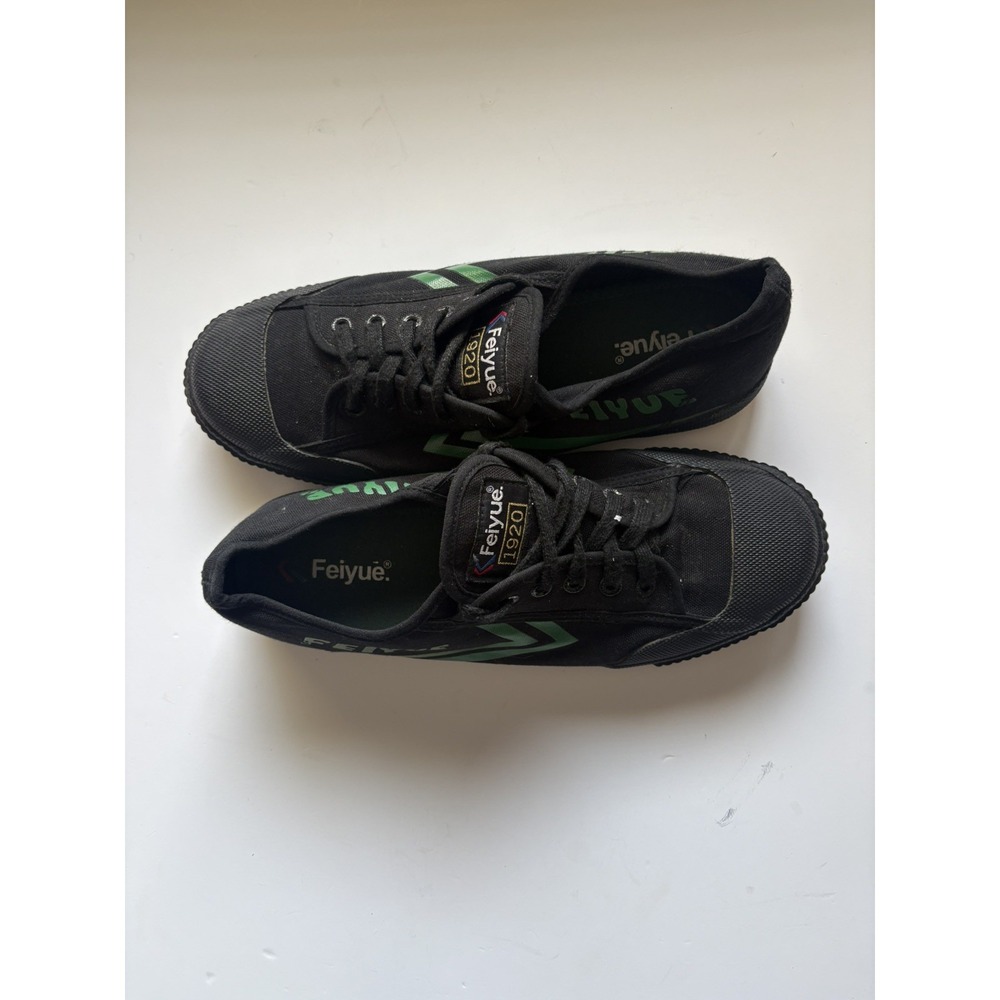 Feiyue Black Shoes size Women's 9/ Mens 11 Martial Arts Parkour